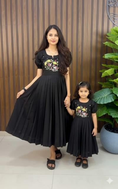 MOTHER DAUGHTER COMBO roman cotton Black Mumbai wholesale children wear
